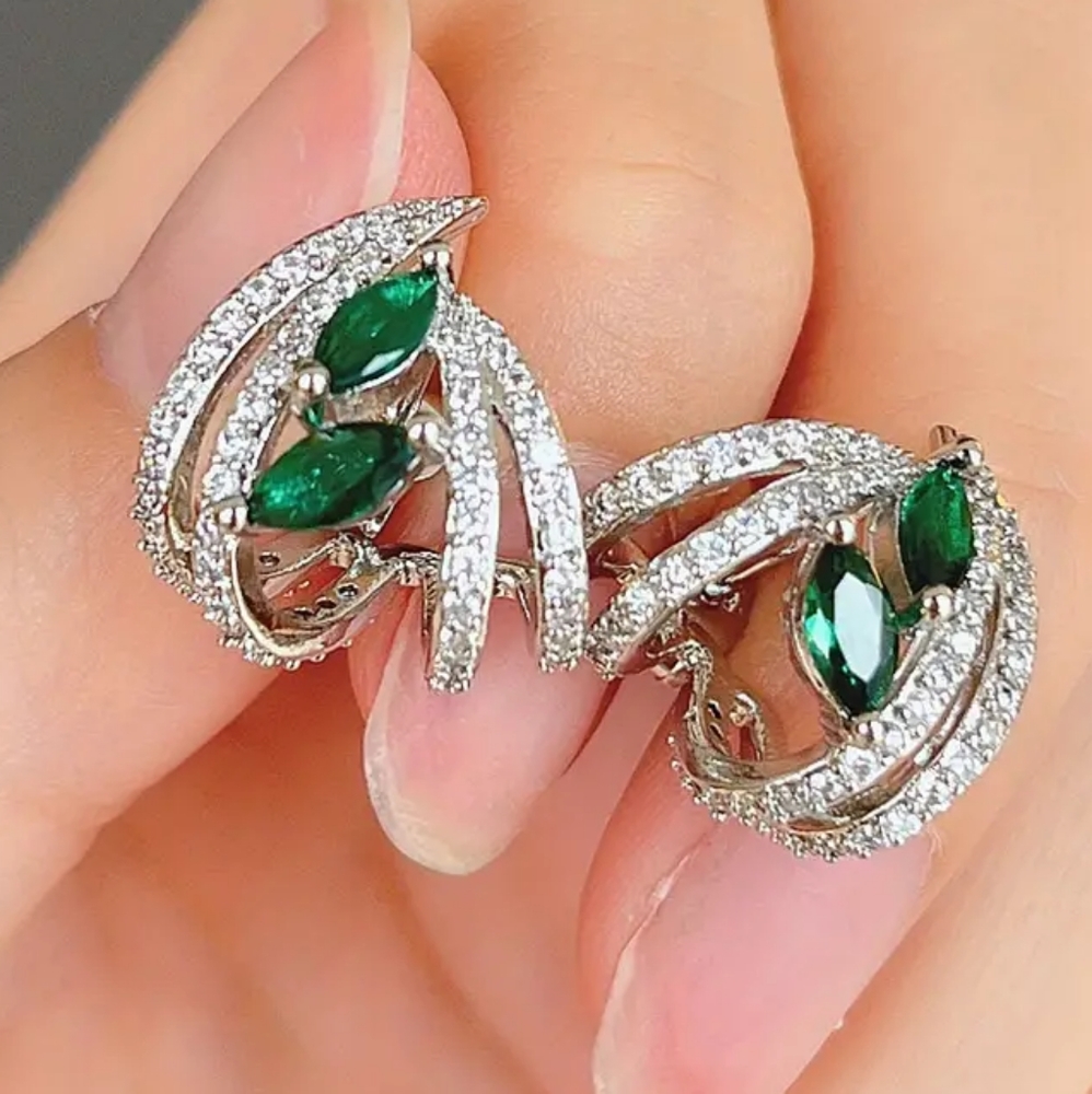 COPY - 2 HOUR SALE! Beautiful Faux Emerald & CZ Silver Plated Earrings! 💚✨🤍✨💚